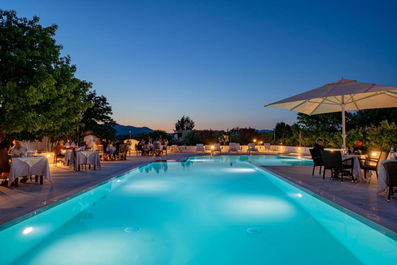 Hotel Le Mimose San Teodoro  Exterior photo