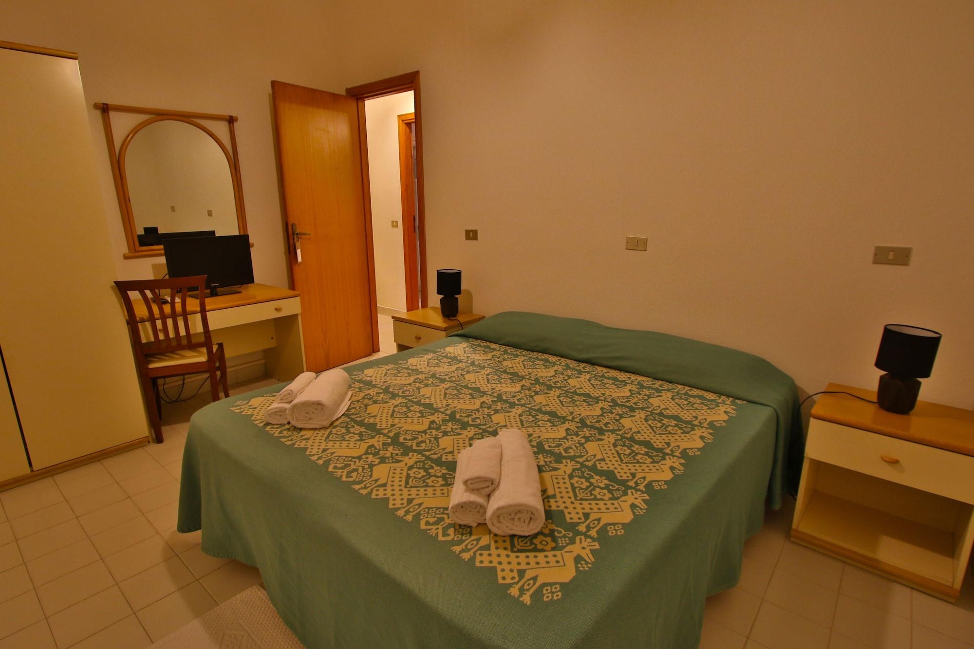 Hotel Le Mimose San Teodoro  Exterior photo
