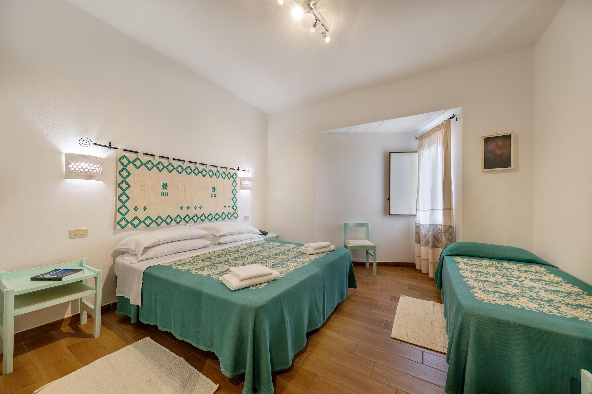 Hotel Le Mimose San Teodoro  Exterior photo