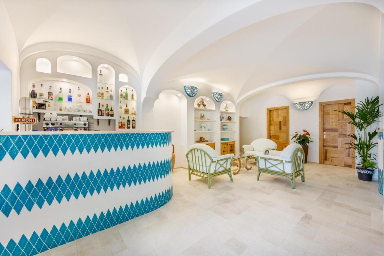 Hotel Le Mimose San Teodoro  Exterior photo